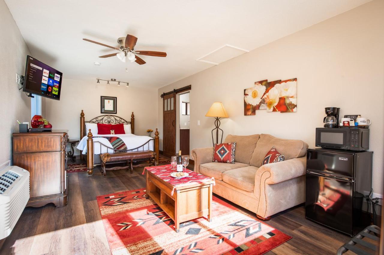 Whispering Creek Bed & Breakfast Седона Екстериор снимка